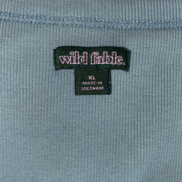 Wild Fable Notch Crop Top - Picture 2 of 2